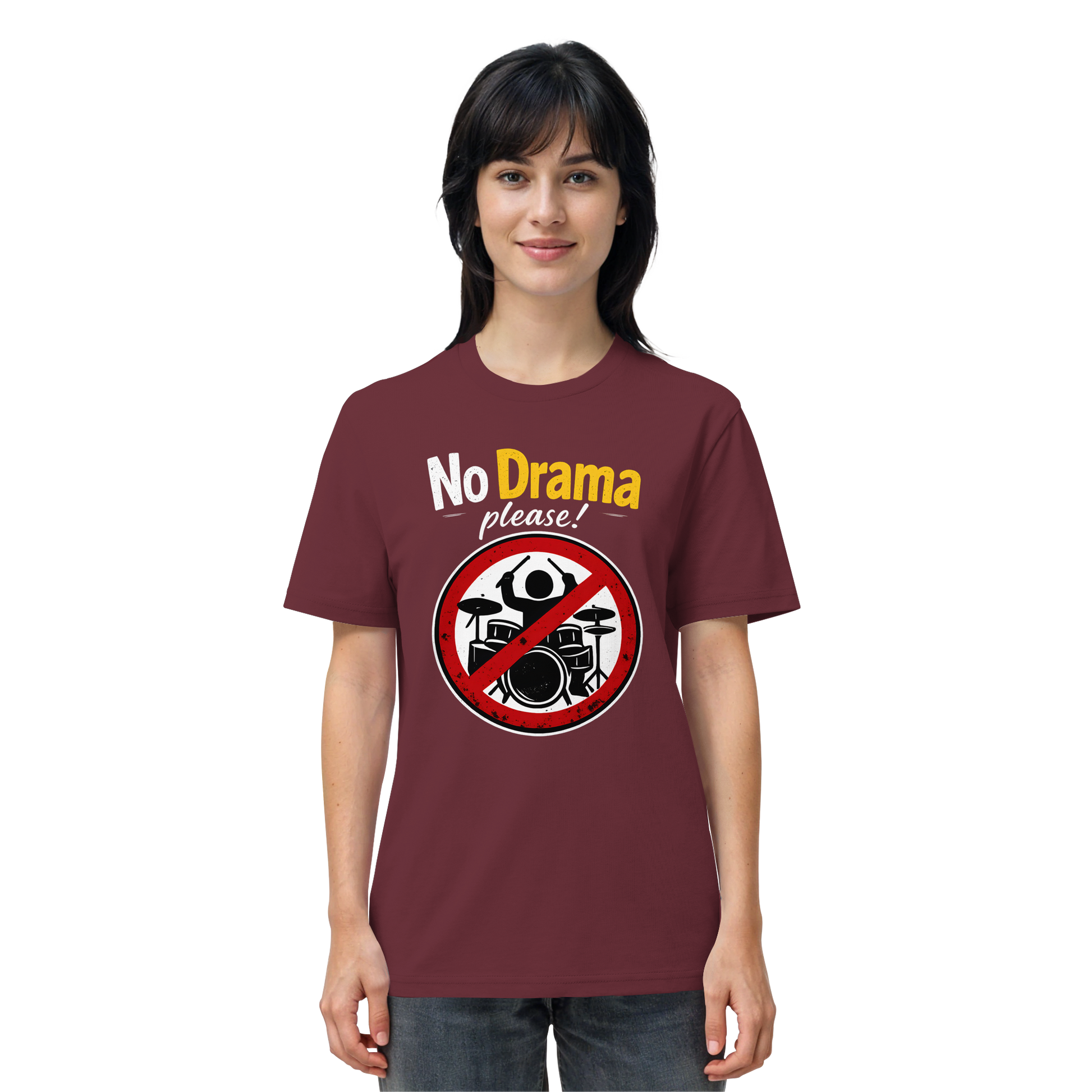 Jemand trägt das kastanienbraune Artbookings/Shirtigo T-Shirt mit ironischem Spruch: "No drama please!" - perfekt für Dating oder psychische Gesundheit, mit einem durchgestrichenen Schlagzeug und der Aufforderung zu toxischer Positivität.