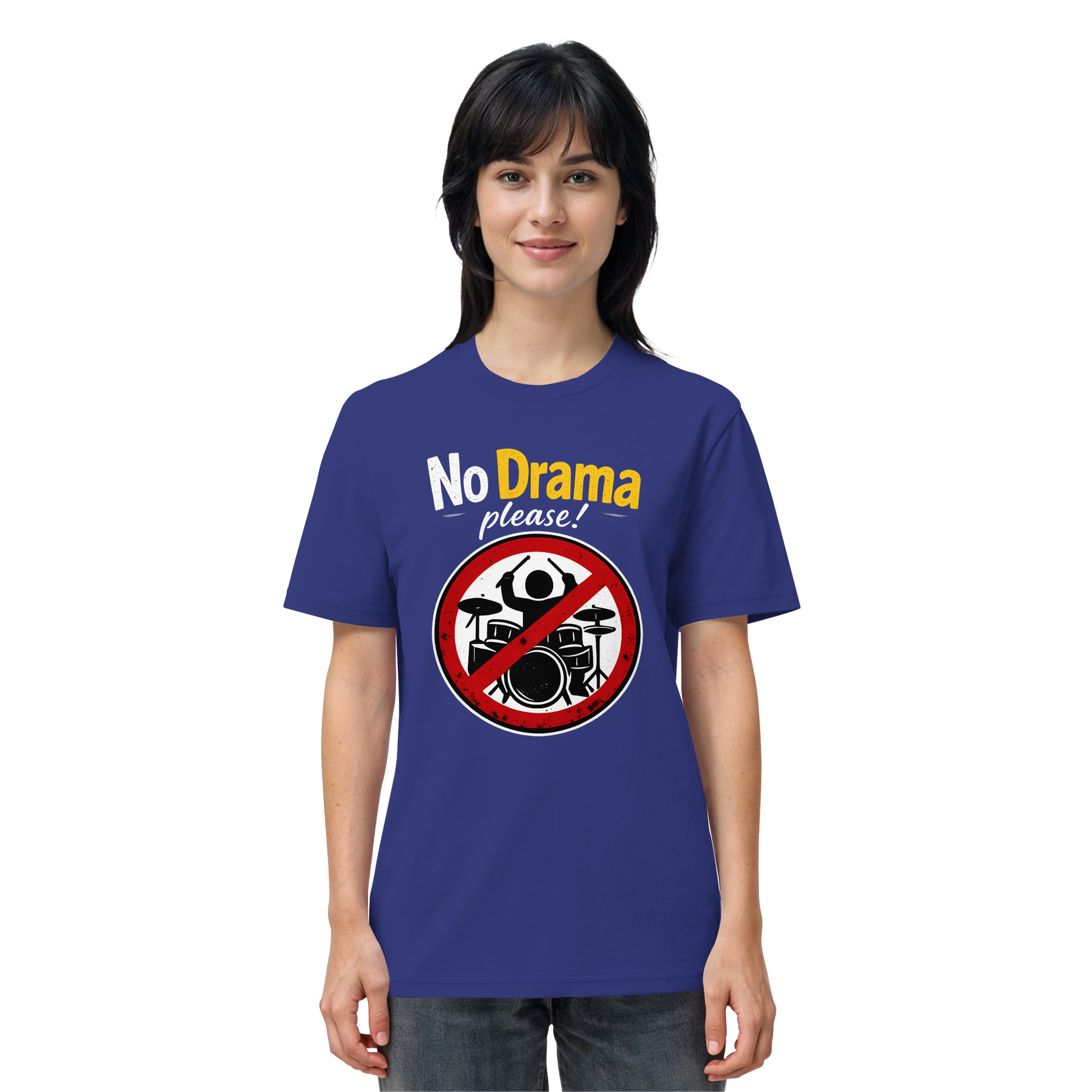 Jemand trägt das Artbookings/Shirtigo T-Shirt mit ironischem Spruch "No drama please!", das ein rotes Verbotszeichen über einem Schlagzeug zeigt - ein lustiges T-Shirt für Dating und psychische Gesundheit, mit dem man sich gegen toxische Positivität stellt.